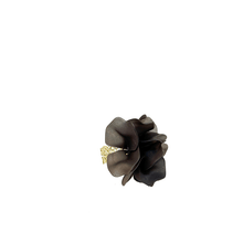 Cargar imagen en el visor de la galería, Anillo flor negra
