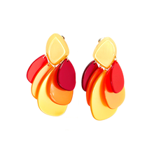 Cargar imagen en el visor de la galería, Caravanas petalos de resina