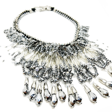 Cargar imagen en el visor de la galería, Collar lluvia de cristales