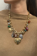 Cargar imagen en el visor de la galería, Collar mix dijes con corazón