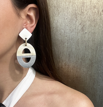 Cargar imagen en el visor de la galería, Caravanas asta esmaltada