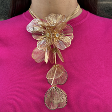 Cargar imagen en el visor de la galería, Collar flores de filigranas