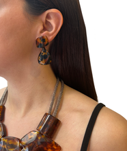 Cargar imagen en el visor de la galería, Caravanas de resina carey