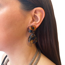 Cargar imagen en el visor de la galería, Caravanas de resina carey