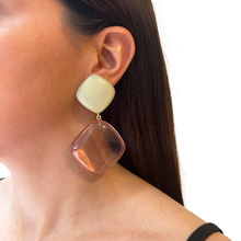 Cargar imagen en el visor de la galería, Caravanas de resina combinadas