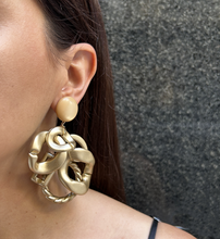 Cargar imagen en el visor de la galería, Caravanas de resina opaca