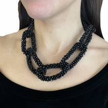 Cargar imagen en el visor de la galería, Collar cadena de cristales