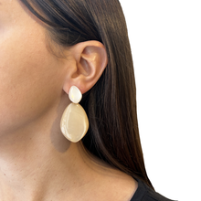 Cargar imagen en el visor de la galería, Caravanas de resina pulida