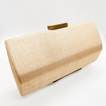 Cargar imagen en el visor de la galería, Clutch rosa
