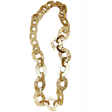 collar largo de resina biege 
