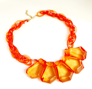 Collar translucido naranja