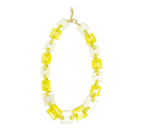 collar de resina amarillo
