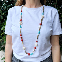 Cargar imagen en el visor de la galería, Collar turquesa coral y nacar

