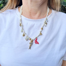 Cargar imagen en el visor de la galería, Collar multi dijes
