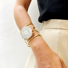 Cargar imagen en el visor de la galería, pulsera con piedra blanca
