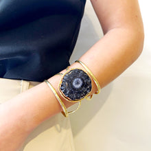 Cargar imagen en el visor de la galería, pulsera con piedra negra
