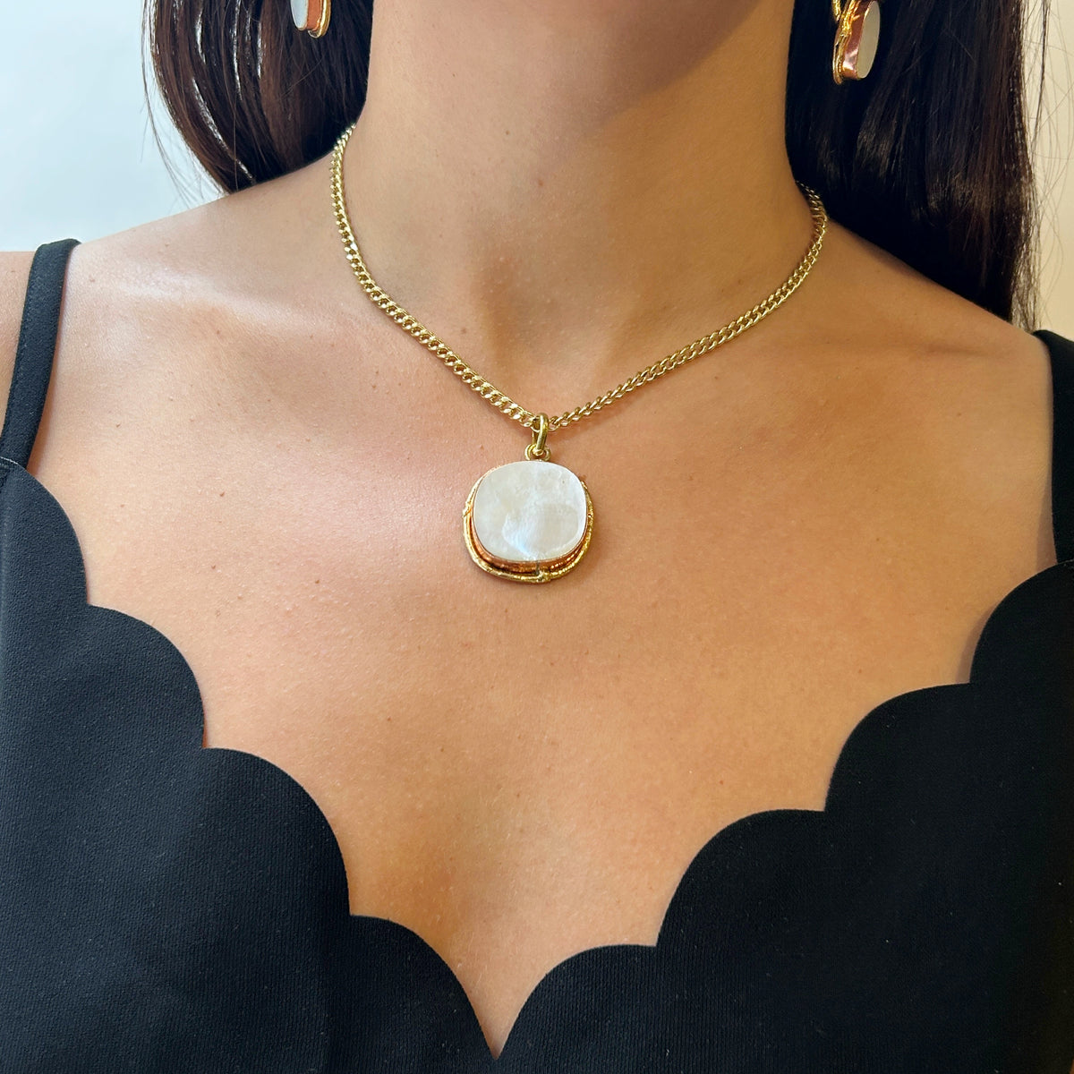 Collar dije rectangular de nácar, vista 3 – Fahoma