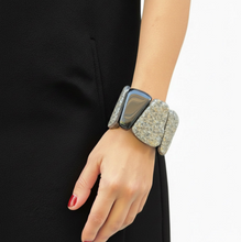 Cargar imagen en el visor de la galería, Pulsera combinada tipo piedra

