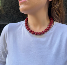 Cargar imagen en el visor de la galería, Collar esferas bordo
