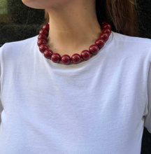 Cargar imagen en el visor de la galería, Collar esferas bordo grande
