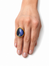 Cargar imagen en el visor de la galería, Anillo cuarzo azul
