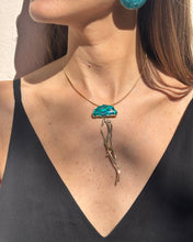 Cargar imagen en el visor de la galería, Collar medusa
