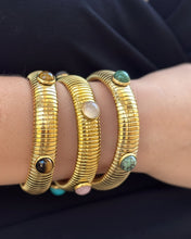 Cargar imagen en el visor de la galería, Pulsera semi elastica con piedra
