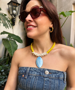 Collar cristal amarillo y nacar celeste