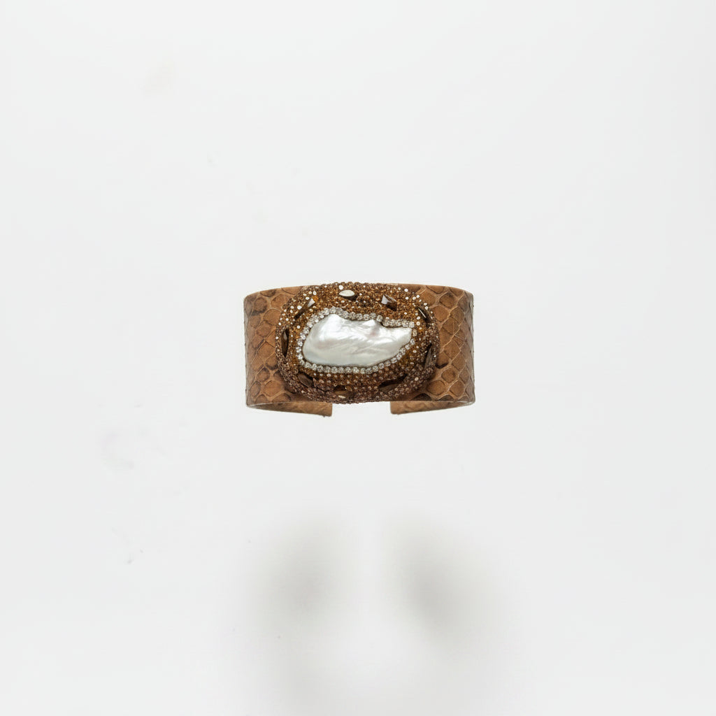 Pulsera piel y perla barroca, vista 2 – Fahoma
