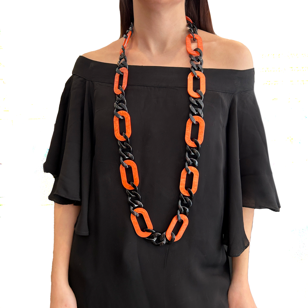 Collar largo combinado de resina