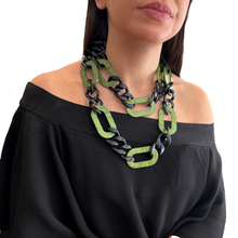 Cargar imagen en el visor de la galería, Collar largo combinado de resina
