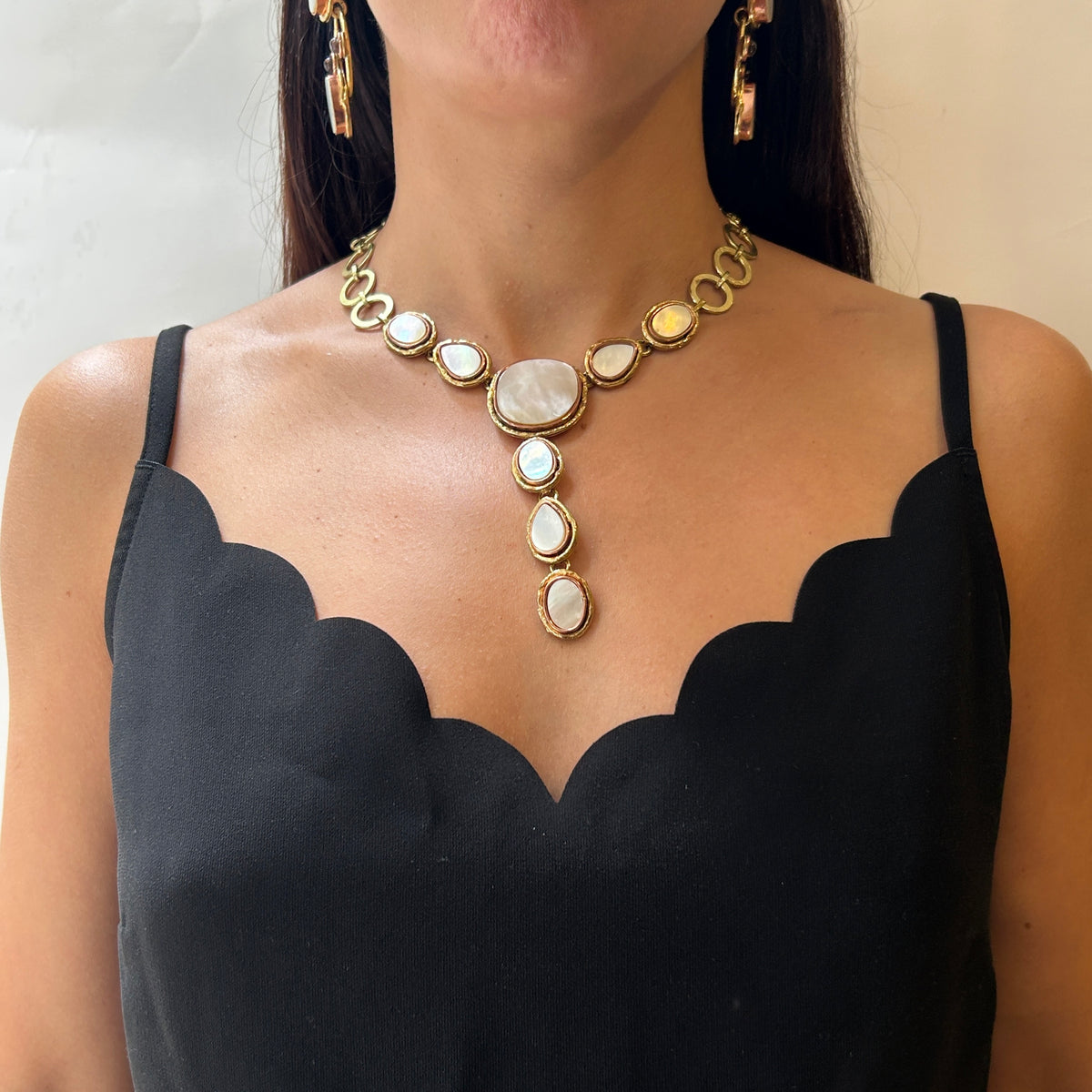 Collar corbatero piedras naturales, vista 6 – Fahoma