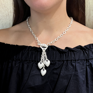 Collar dijes mini corazones