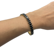 Cargar imagen en el visor de la galería, Pulsera navettes de zirconia
