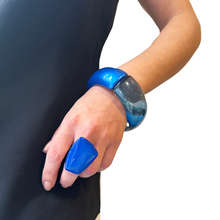 Cargar imagen en el visor de la galería, Pulseras de resinas combinadas
