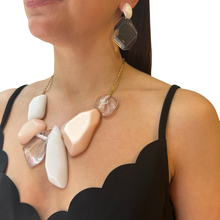 Cargar imagen en el visor de la galería, Collar combinado de resina con cadena
