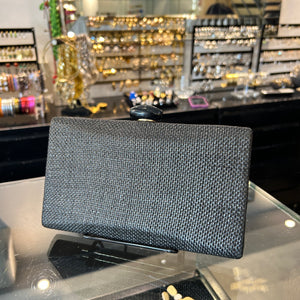 Clutch rafia negro