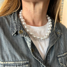 Cargar imagen en el visor de la galería, Collar perlones
