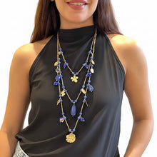 Cargar imagen en el visor de la galería, Collar tres vueltas mix de dijes
