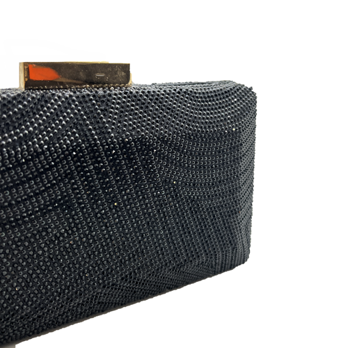 Clutch negro con brillo