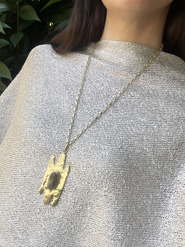 Collar colgante piedra, vista 2 – Fahoma