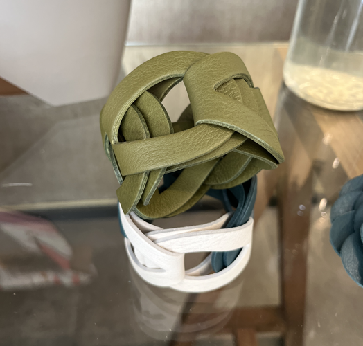 Brazalete entrelazado cuero, vista 3 – Fahoma