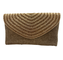 Cargar imagen en el visor de la galería, Sobre tejido con solapa bordada
