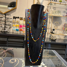 Cargar imagen en el visor de la galería, Collar multicolor cristales
