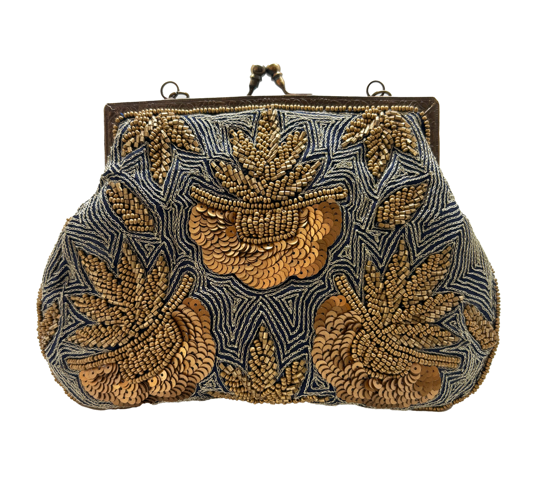 Cartera bordada dorada y plateada