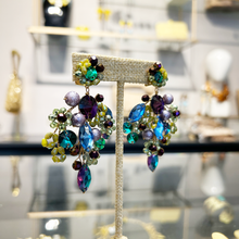 Cargar imagen en el visor de la galería, Caravanas ramas verde y violeta
