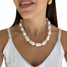 Cargar imagen en el visor de la galería, Collar perlas barrocas
