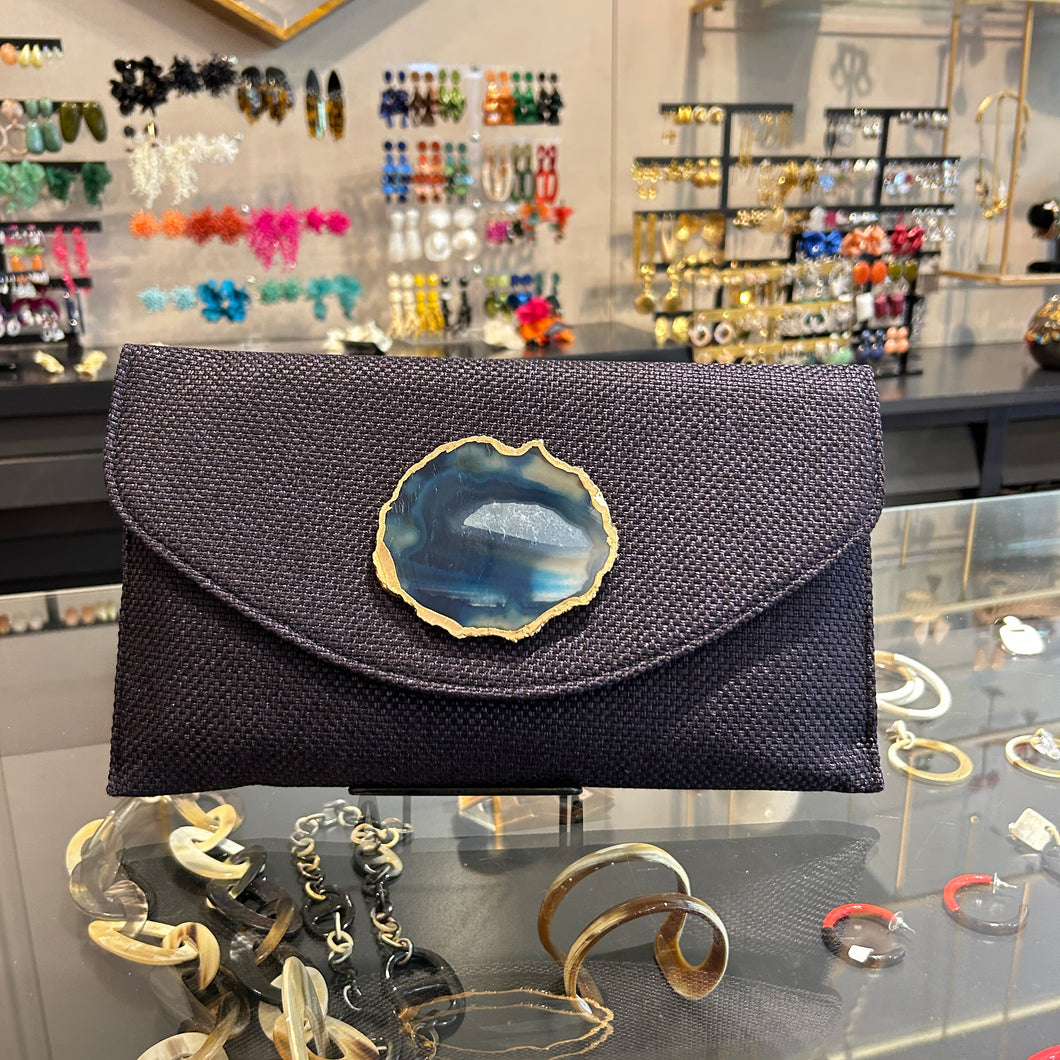 Sobre tejido azul marino