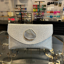 Cargar imagen en el visor de la galería, Sobre tejido rafia plateado

