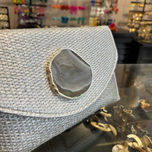 Cargar imagen en el visor de la galería, Sobre tejido rafia plateado
